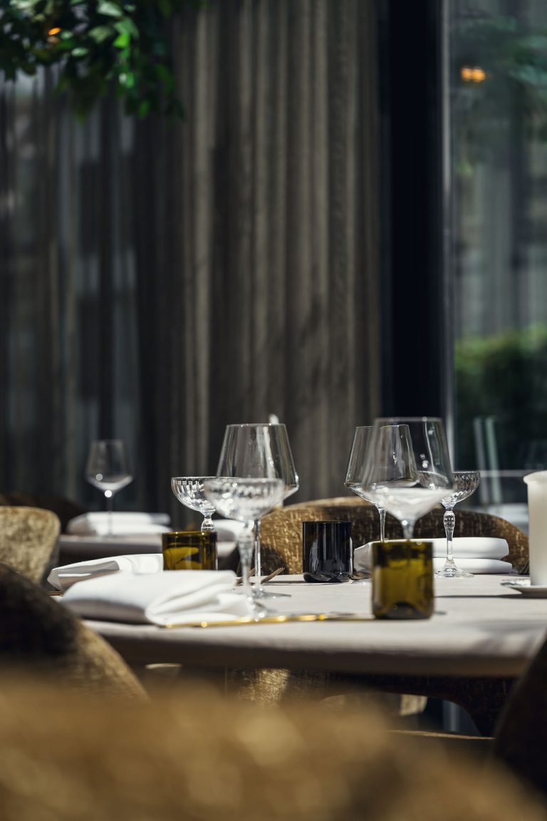 Gedekte tafel in Le Philippe in Maastricht