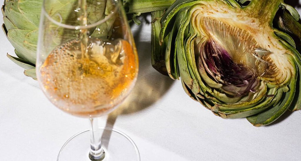 Wijn en artisjok bij Restobar Massalia